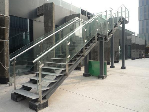 广州钢结构楼梯安装